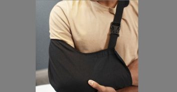 אישום: פרק את הכתף וניסה לסחוט את משפחת הנער שגרם לכך