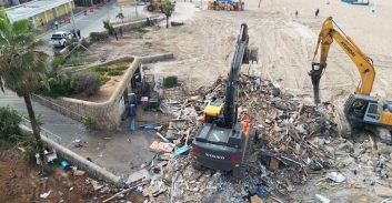 תביעה: עיריית ראשל"צ "מכרה" זכויות למסעדה על שטח ששייך לרשות מקרקעי-ישראל