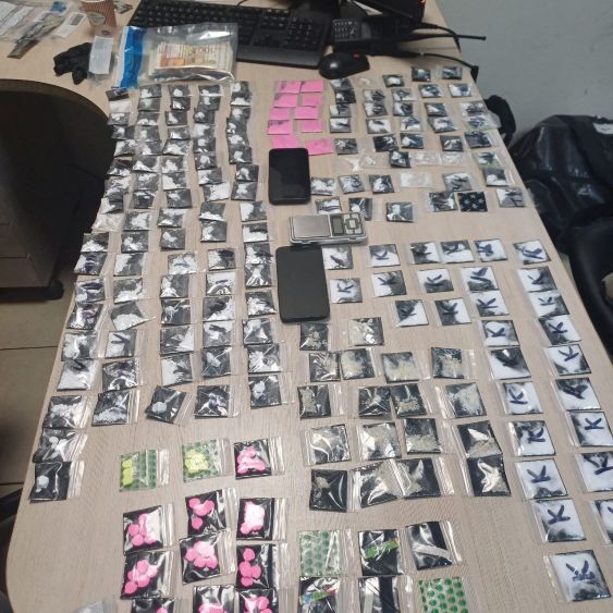 סמים נתפסו צעיר מוכר למשטרה בת ים