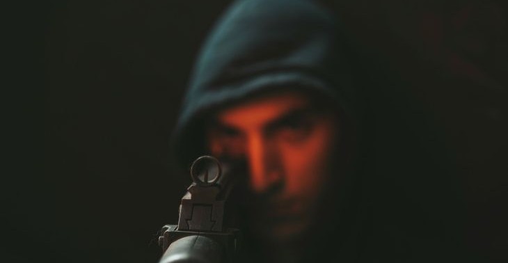 ניסיון רצח ירי רובה צלף 