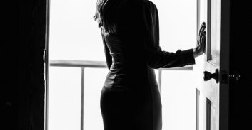 דיירת שפונתה והוכרה כבעלת זכויות בדירה תובעת 2.9 מיליון שקל מעמידר