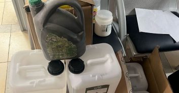 אישום נגד צעיר מנתניה על נסיון ייבוא קטמין ו-MDMA בחבילות דואר