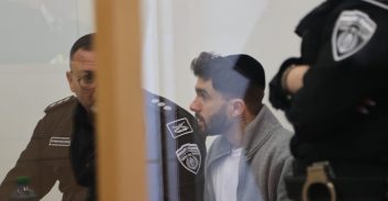 הזמר מושיקו מור שוחרר למעצר בית באיזוק אלקטרוני