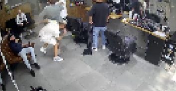 כתב אישום הדקירות במספרה במעלה אדומים: הפצוע מסרב להעיד נגד דוקריו