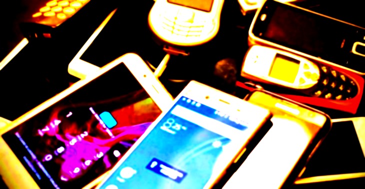 טלפונים ניידים