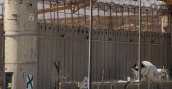 כתב אישום: ערק מהצבא במשך 13 שנה, כולל במלחמת "חרבות ברזל"