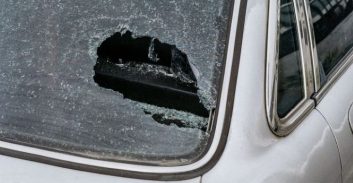 ללא תסקיר: מעצר בית לנאשם שחיבל במזיד ברכבה של חוקרת משטרה