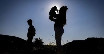 דיני מלחמה: האם הגרושה זכאית לחלק ממענק המילואים של האב?