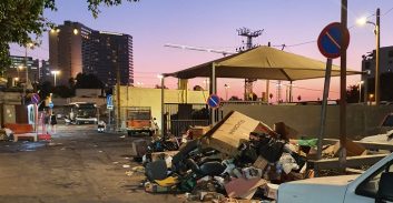 תושבי כרם-התימנים מאיימים בתביעה: "העירייה הזניחה את צרכינו לטובת הבליינים והעסקים"