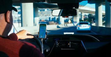 רשות המסים על תופעת ה"דרייברים": "מנגנון משומן הפועל במחשכים"