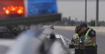 שופטת תעבורה על בקשות מוגזמות של התביעה שיוצרות "הצפה מיותרת" בבתי-המשפט