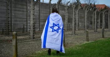 בית משפט אישר לנערה לצאת למסע לפולין למרות התנגדות אביה