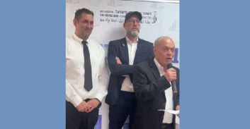 עו"ד שאדי סרוג'י חנך לשכת קשר לעורכי הדין בקריות