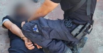 נאשם שאיים בסכין על עובדת בחנות-נוחות: "תביאי כסף או תזמיני משטרה"