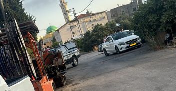 עראבה: חמושים פרצו לבית וניסו לחסל גבר שקרוב-משפחתו נרצח בפיצוץ רכב