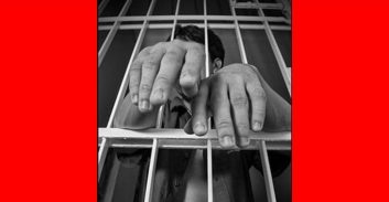 הסדר מקל לצעירה עם רקע נפשי שהורשעה בתקיפת אמה ובן זוגה