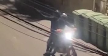 בתום מרדף: שוטרים ירו ופצעו רוכב אופנוע שירה על בית בצפון