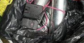 אישום: פוצץ מטען חבלה בפתח בניין חצי שעה לאחר אזעקה