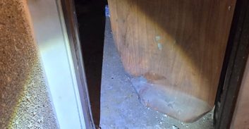 שני דיירים נפצעו בפיצוץ בית מגורים בבית שמש