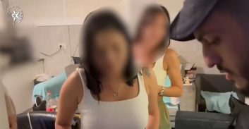 מבצע בראשון לציון: שבעה בתי בושת נסגרו ובעלי הנכסים נעצרו