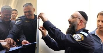 בן גביר פותח עוד תחנת משטרה בלב זירות הפשע בנגב