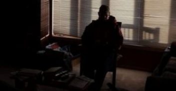 אישום: גנבו מסמכים מעזבונו של קשיש כדי להשתלט על הדירה שהוריש