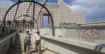 תושב חיפה חשוד בהנחת מטען חבלה במגדלי חוף הכרמל