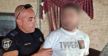 אישום: אסיר משוחרר מכפר קאסם רצח את אחיו בדקירות