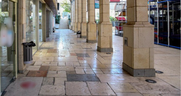 מסעדה חנויות שוד פריצה אילוסטרציה פלאש 90