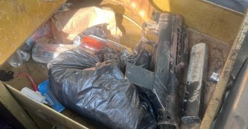 אשדוד: מטען חבלה, רימונים ורובה קרלו אותרו בשטח פתוח באזור התעשייה