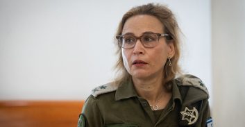 סגן-הפצ"ר לשעבר: "זה קו-300 של התביעה. נשברה האמונה שבפרקליטות לא משקרים"