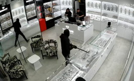 צפו בסרטונים: כך נמנע שוד נועז של חנות תכשיטים באופקים