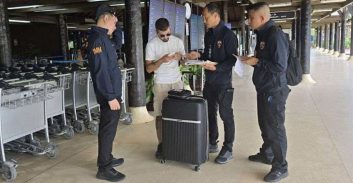 דרוש לחקירה על סחיטה בתיק הימורים באינטרנט נעצר בתאילנד וגורש לישראל