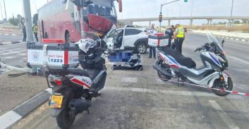 אישום: נהג אוטובוס לא נתן זכות-קדימה וגרם למותו של נהג פרטי