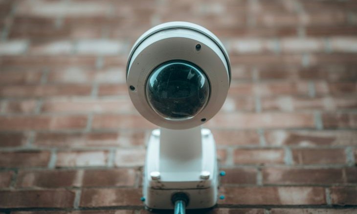 צילום בסתר שירותים ציבוריים אילוסטרציה