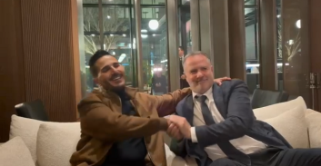 סיימון לבייב במסר ל"פוסטה" מהמלון בטיביליסי: "אין לי בעיה באף מדינה"