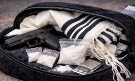 שוחרר צעיר מרמלה שנחשד בהסלקת נשק וקוקאין בתוך טלית