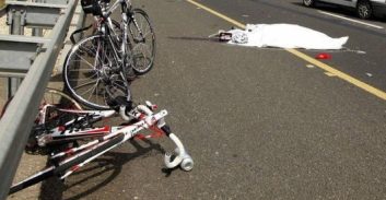 אישום: נהג הסעות ביצע פניית פרסה וגרם למותו של רוכב אופניים