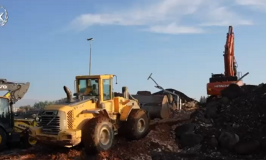 המשטרה הרסה את החומה מסביב למתחם פשיעה בטובה זנגריה