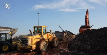 המשטרה הרסה את החומה מסביב למתחם פשיעה בטובה זנגריה