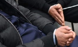 חשד: השתמשו בשמה של משפחת פשע וסחטו כחצי מיליון שקל מקשיש