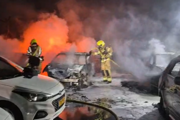 חמישה כלי רכב הוצתו ביישוב להבים. בן גביר: "ממשיכים בלי למצמץ"