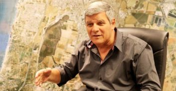 הסדר: רוב האישומים יימחקו בתיק השוחד של ראש עיריית חדרה לשעבר