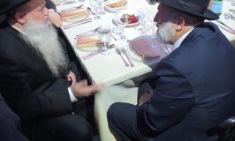 הרב יוסף, דרעי והשר בן-גביר בחתונת בתו של הרב יגאל כהן