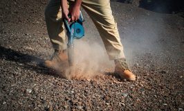 בעקבות ייצוגית, עיריית פתח-תקווה התחייבה: לא יופעלו מפוחי עלים במקומית ציבוריים