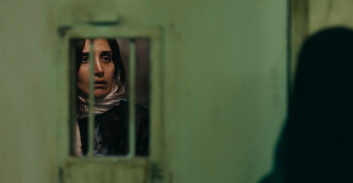 "אסירה 951": הסיפור של נזאנין זגארי בממלכת החושך האיראנית