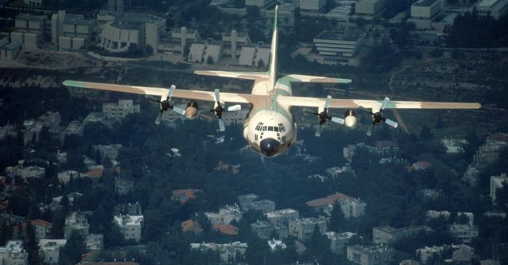 טייס טיסה מטוס (צילום פלאש 90)