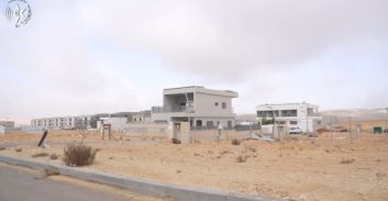 החשד: הציע שירותי שמירה בתשלום אחרת יגרום נזק לבתים שנמצאים בבניה