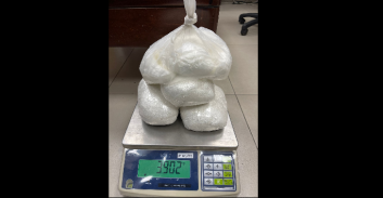 מעצר בית לאחים שנעצרו על החזקת ארבעה ק"ג קוקאין בעליית-גג ביפו