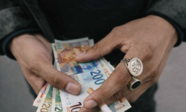 אישום: מוכרים למשטרה מיפו ארבו ושדדו חלפנים באלימות לאור יום